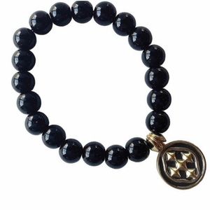 Gracewear Black onyx stretch bracelet with shield medallion